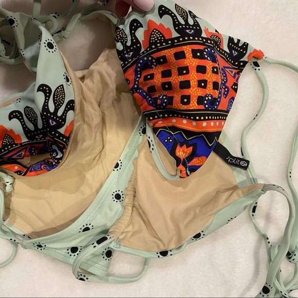 Split Bikini Set - Picture 3 of 3